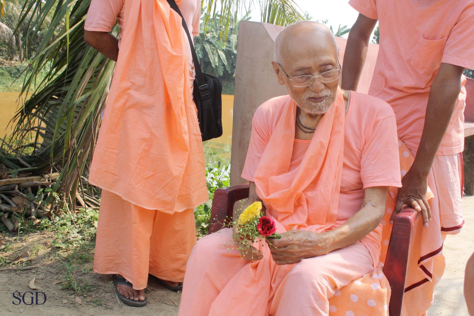 गुरु महिमा सुनकर मन झूमता है