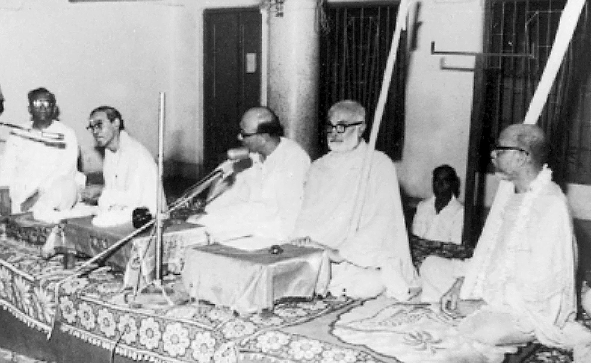 पावन जीवन चरित्र (प्रथम भाग)